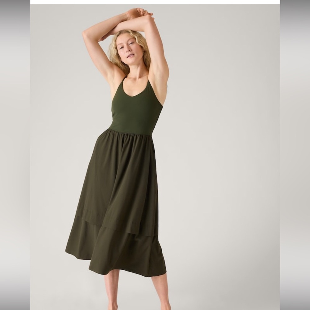 Athleta Elation V-Neck Hybrid Dress